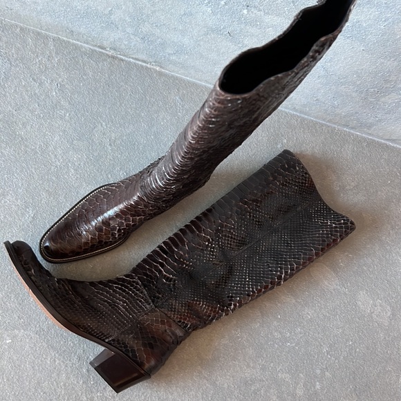 Barbara Bui never worn snake skin insane beautiful boots- 2 inch heel - pristine - Picture 12 of 13
